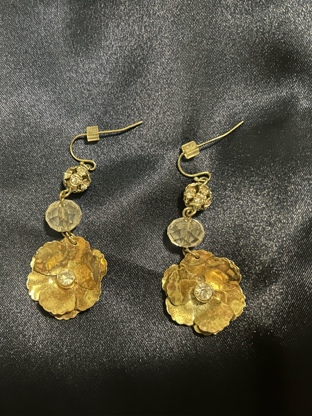 Elegant Gold Floral Drop Earrings